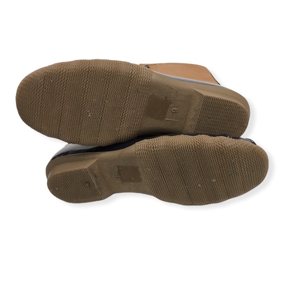 Navy Blue Tan Duck Boots Plaid Lining Size 9 - Picture 8 of 12